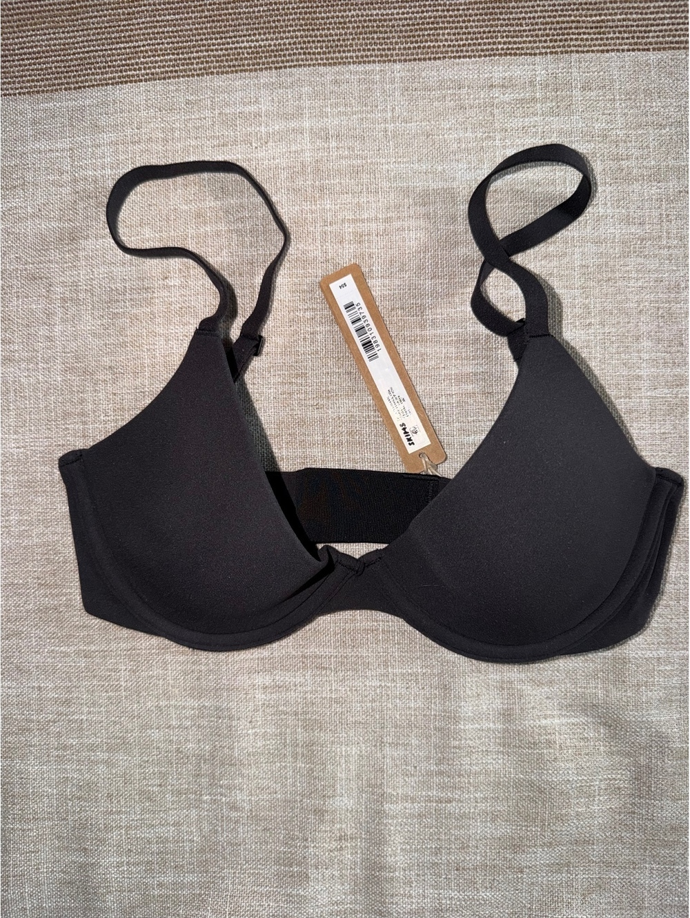 Skims Scoop Plunge Bra in Onyx, Size 30C